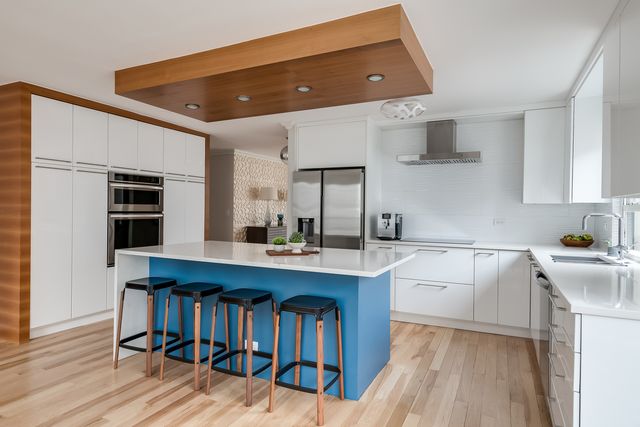 1313 N Ritchie Court 1005, Chicago, IL 60610