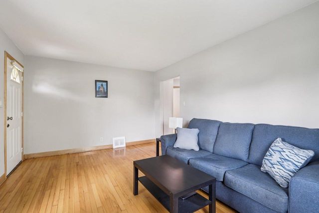 3854 E Birchwood AVENUE, Cudahy, WI 53110