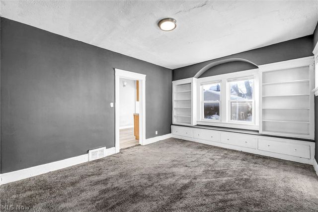 12702 Maplerow Avenue, Garfield Heights, OH 44105