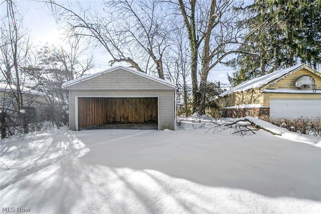 12702 Maplerow Avenue, Garfield Heights, OH 44105