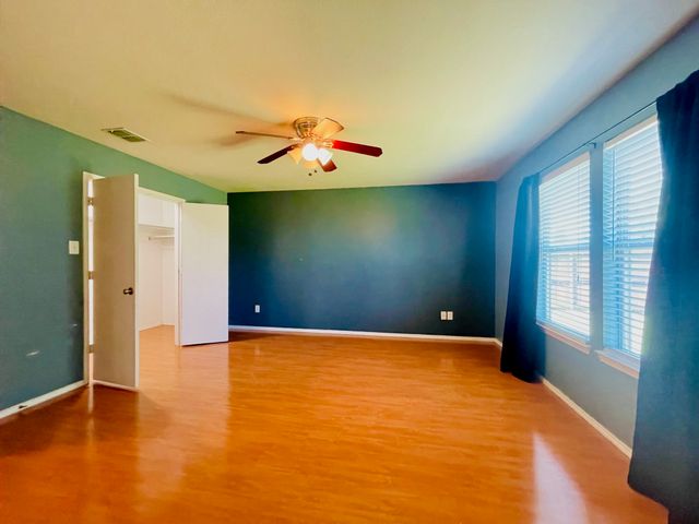 9248 Lamplighter Trail, Fort Worth, TX 76244