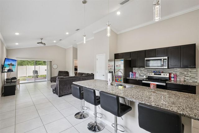 520 S KENTUCKY AVENUE, Deland, FL 32724
