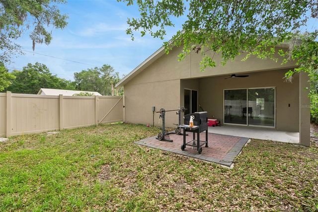 520 S KENTUCKY AVENUE, Deland, FL 32724
