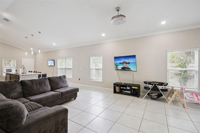 520 S KENTUCKY AVENUE, Deland, FL 32724