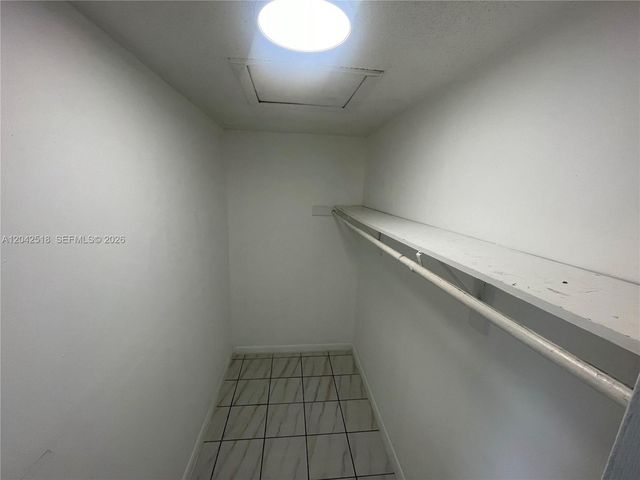 1717 NW 16th Street, Miami, FL 33125
