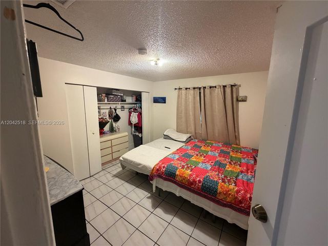 1717 NW 16th Street, Miami, FL 33125