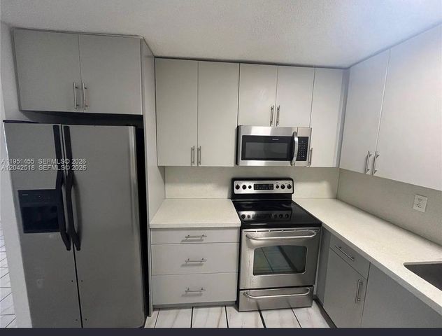 1717 NW 16th Street, Miami, FL 33125