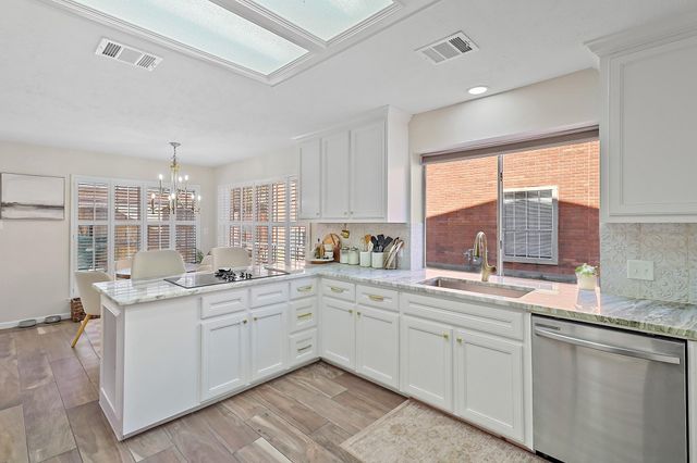 19423 Climbing Oaks Drive, Humble, TX 77346