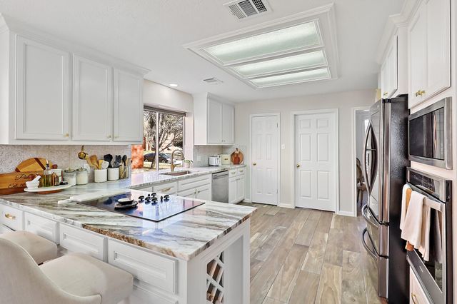 19423 Climbing Oaks Drive, Humble, TX 77346