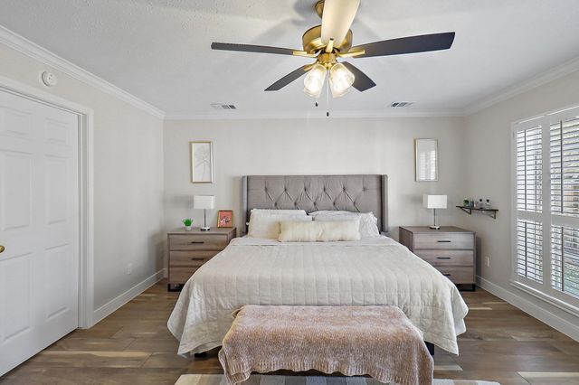 19423 Climbing Oaks Drive, Humble, TX 77346