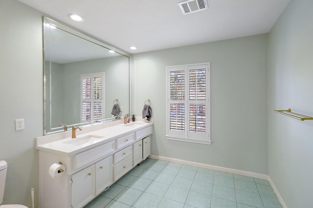 19423 Climbing Oaks Drive, Humble, TX 77346