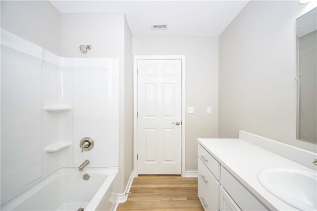 3025 Sabinas St, Corpus Christi, TX 78405