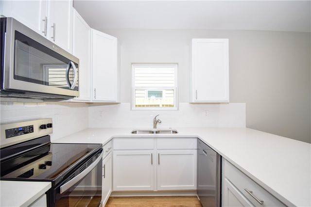 3025 Sabinas St, Corpus Christi, TX 78405