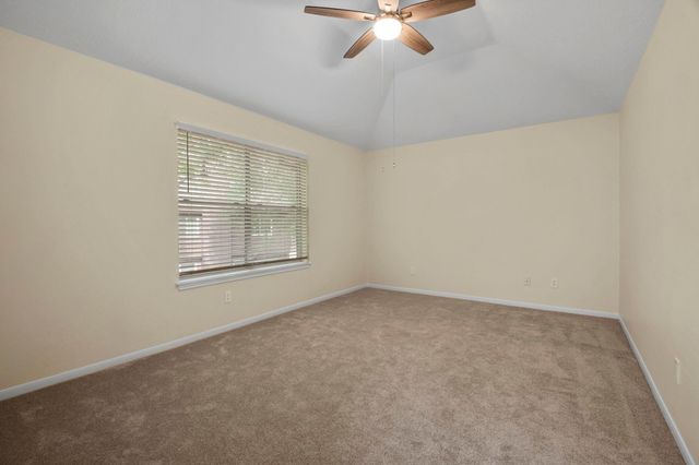 13 E Willowwood Court, The Woodlands, TX 77381