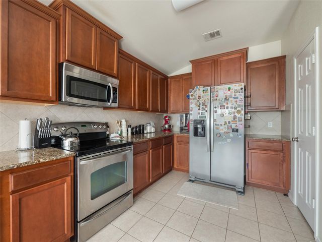 6200 Suellen LN, Killeen, TX 76542