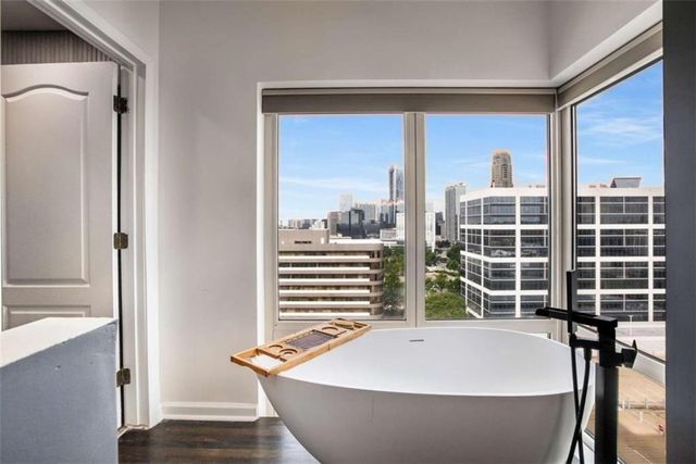 3475 Oak Valley Road 1630, Atlanta, GA 30326