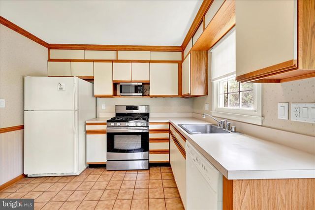 4700 EBENEZER RD, Nottingham, MD 21236