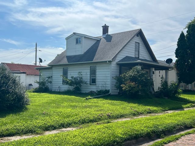 807 S Ohio Avenue, Davenport, IA 52802