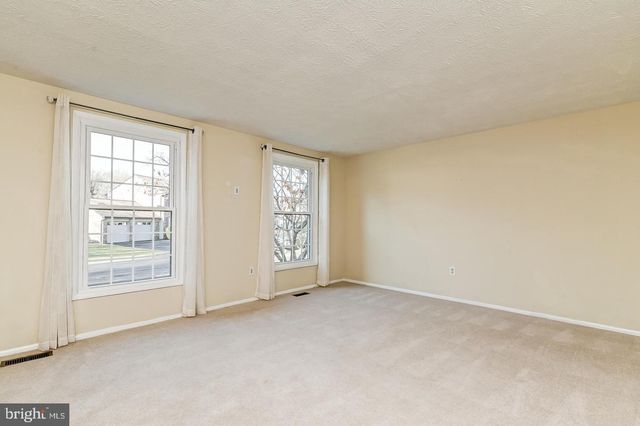 1209 CROCKETT LN, Silver Spring, MD 20904
