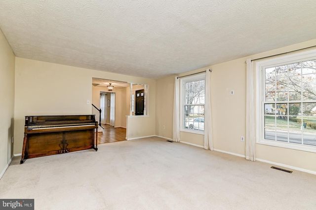 1209 CROCKETT LN, Silver Spring, MD 20904