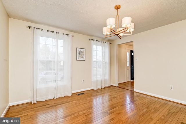 1209 CROCKETT LN, Silver Spring, MD 20904