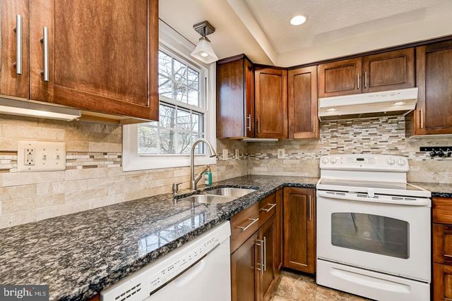 1209 CROCKETT LN, Silver Spring, MD 20904