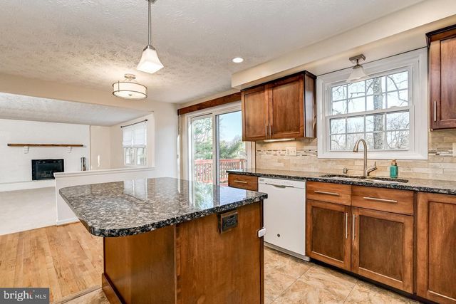1209 CROCKETT LN, Silver Spring, MD 20904