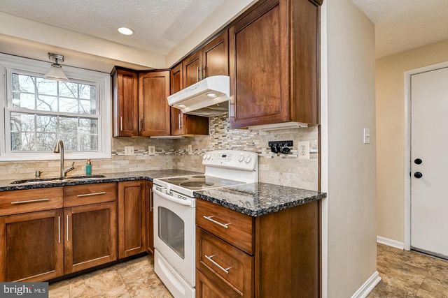1209 CROCKETT LN, Silver Spring, MD 20904