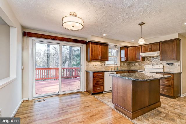 1209 CROCKETT LN, Silver Spring, MD 20904