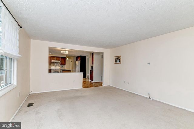 1209 CROCKETT LN, Silver Spring, MD 20904