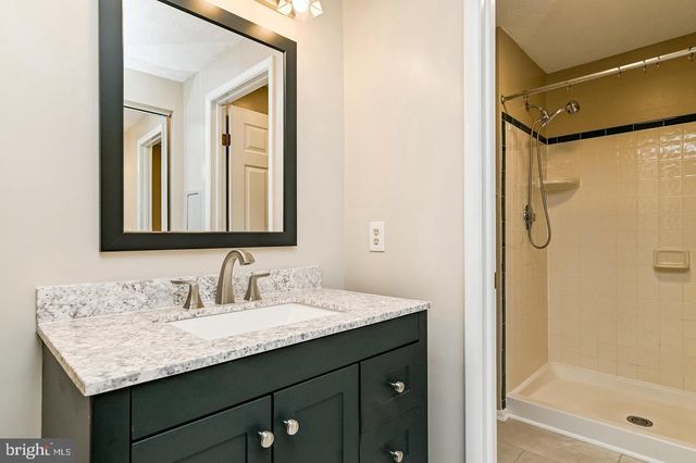 1209 CROCKETT LN, Silver Spring, MD 20904