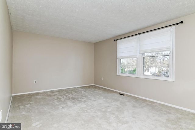 1209 CROCKETT LN, Silver Spring, MD 20904