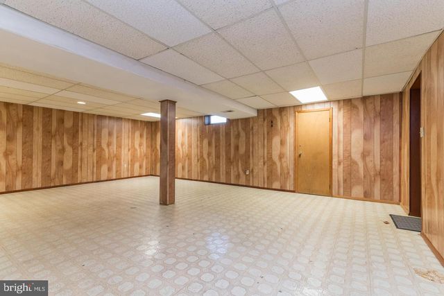 1209 CROCKETT LN, Silver Spring, MD 20904