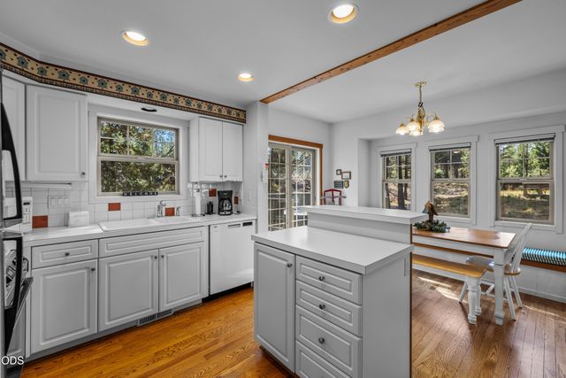 18151 Timber Lane, Sunriver, OR 97707