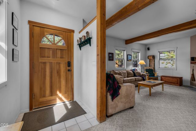 18151 Timber Lane, Sunriver, OR 97707