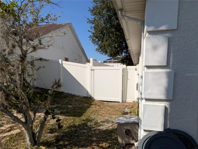 654 BENT OAK LOOP, Davenport, FL 33837