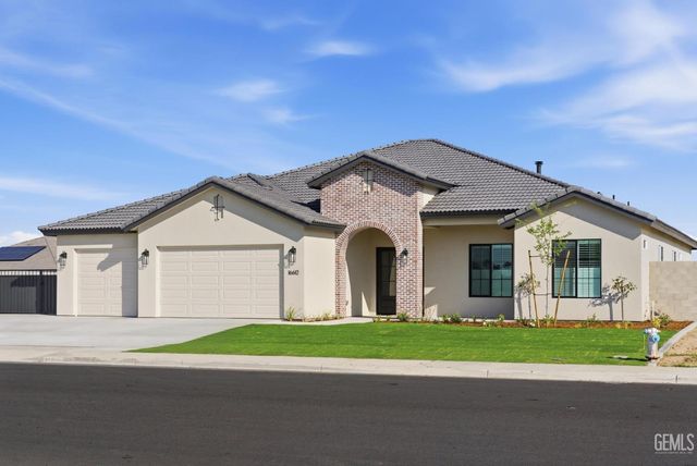 16612 Pinecrest Court, Bakersfield, CA 93314