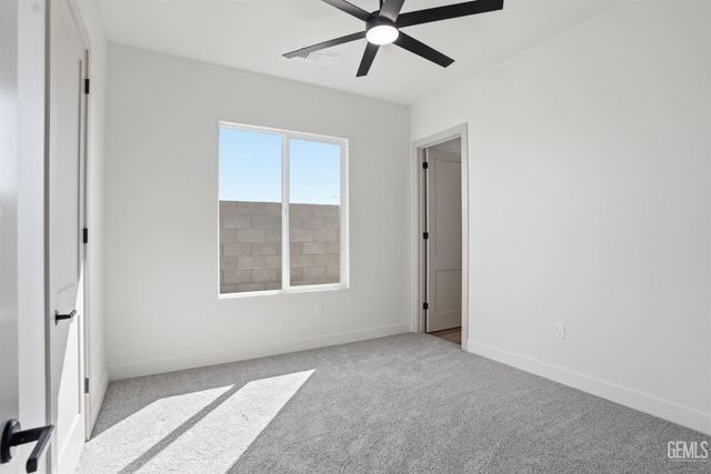 16612 Pinecrest Court, Bakersfield, CA 93314