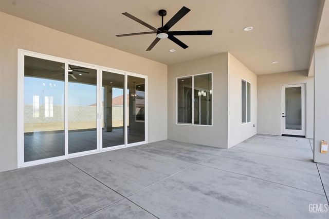 16612 Pinecrest Court, Bakersfield, CA 93314