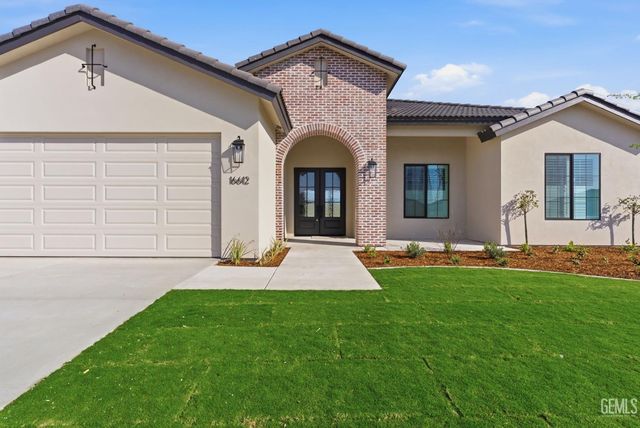 16612 Pinecrest Court, Bakersfield, CA 93314