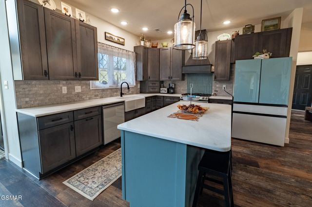 1010 Keener Road, Cosby, TN 37722