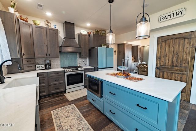 1010 Keener Road, Cosby, TN 37722