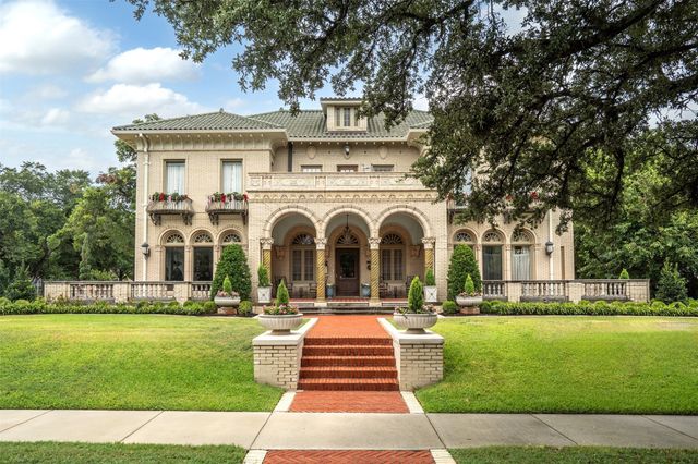 1001 Elizabeth Boulevard, Fort Worth, TX 76110