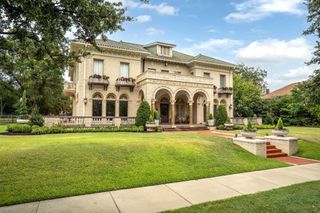 1001 Elizabeth Boulevard, Fort Worth, TX 76110