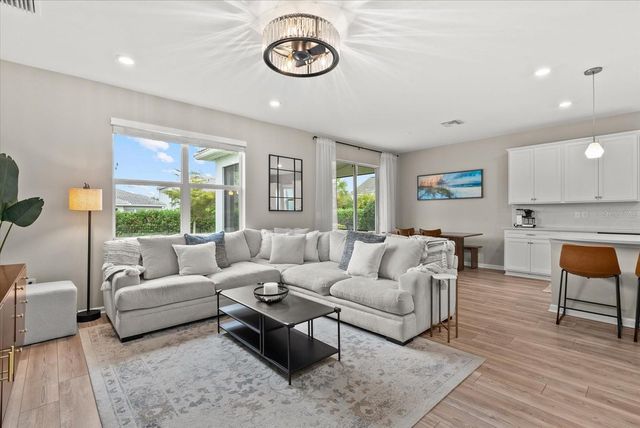 3310 CHESTERTOWN LOOP, Bradenton, FL 34211