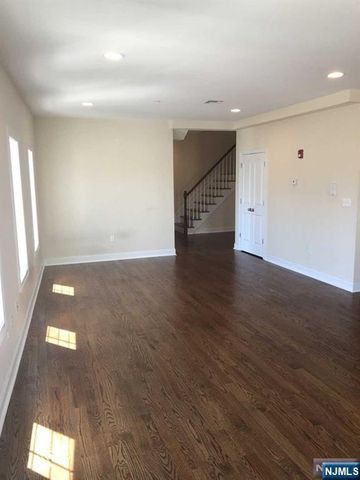 600 Frank E Rodgers 1, Harrison, NJ 07029