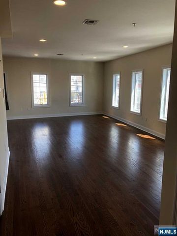 600 Frank E Rodgers 1, Harrison, NJ 07029