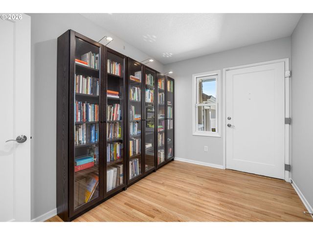 4155 Se OGDEN St, Portland, OR 97202