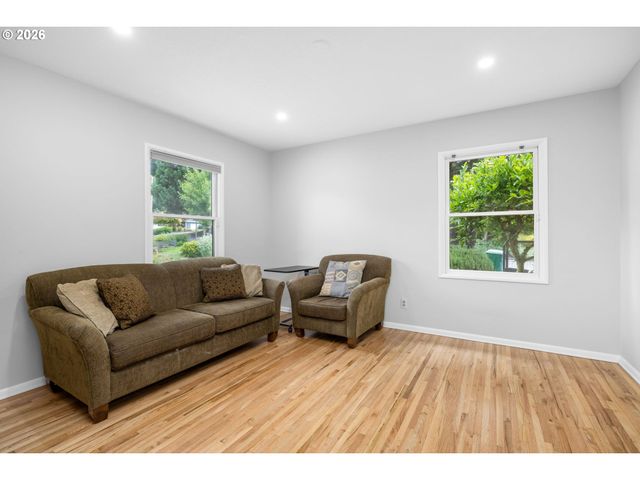 4155 Se OGDEN St, Portland, OR 97202