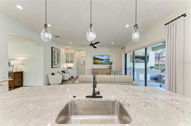 4921 NAPOLI RUN, Lakewood Ranch, FL 34211